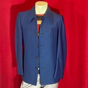 Vintage men dinner jacket. Made in USA. Blue. Stylish. 38L